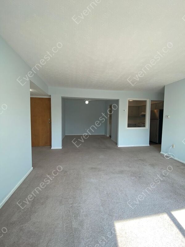 Building Photo - 5285 Portland St