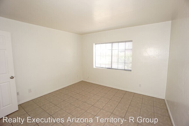 Building Photo - 2 br, 1 bath House - 1747 N. Palo Verde Blvd