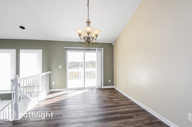 Building Photo - 846 Emerald Oaks Ct