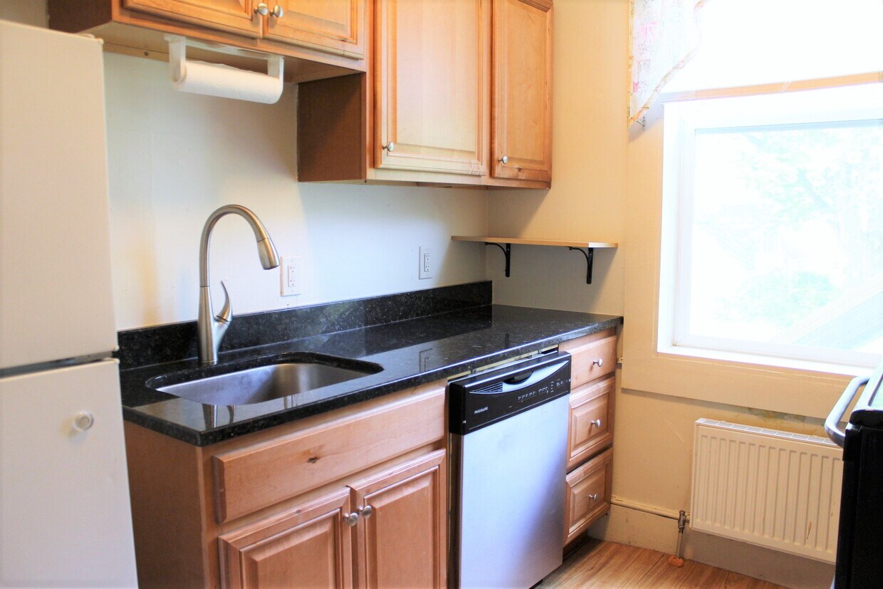 219 Amity St, Amherst, MA 01002 Apartments in Amherst, MA