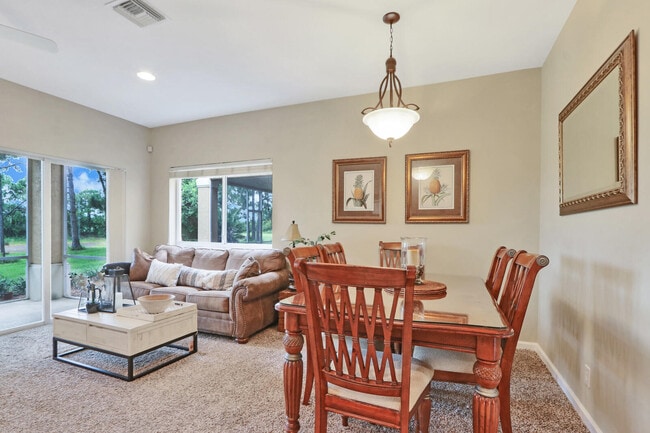 Foto del edificio - 8304 Mulligan Cir