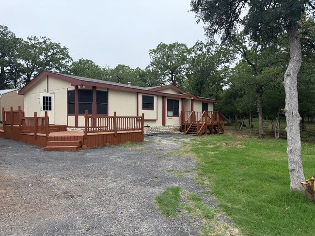 Building Photo - 220 Jeffery Dr