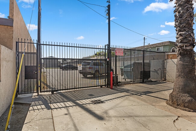 SECURITY GATE - 9226 Palm St