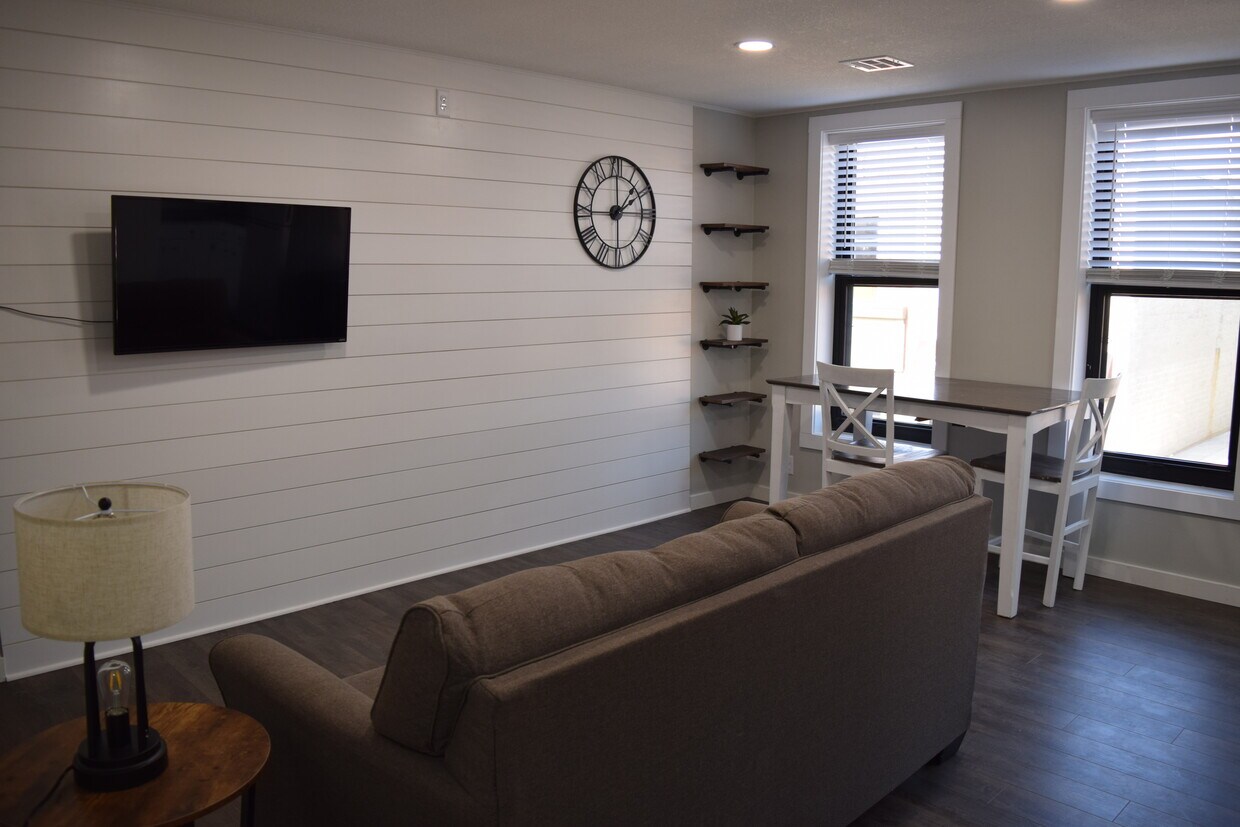 113 N Cedar Ave Unit Apt 1, Owatonna, MN 55060 Apartments 113 N Cedar