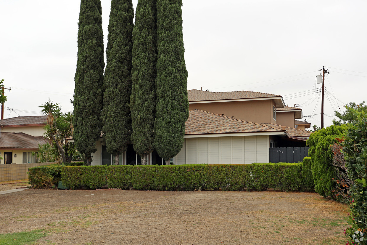 Foto del edificio - 13261 Fletcher St