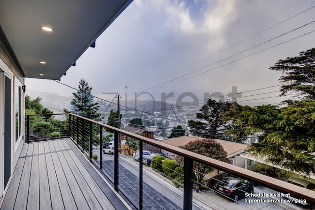 Foto del edificio - 822 Humboldt Rd