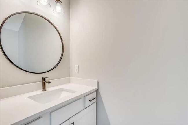 Foto del edificio - 218 N Tracy St