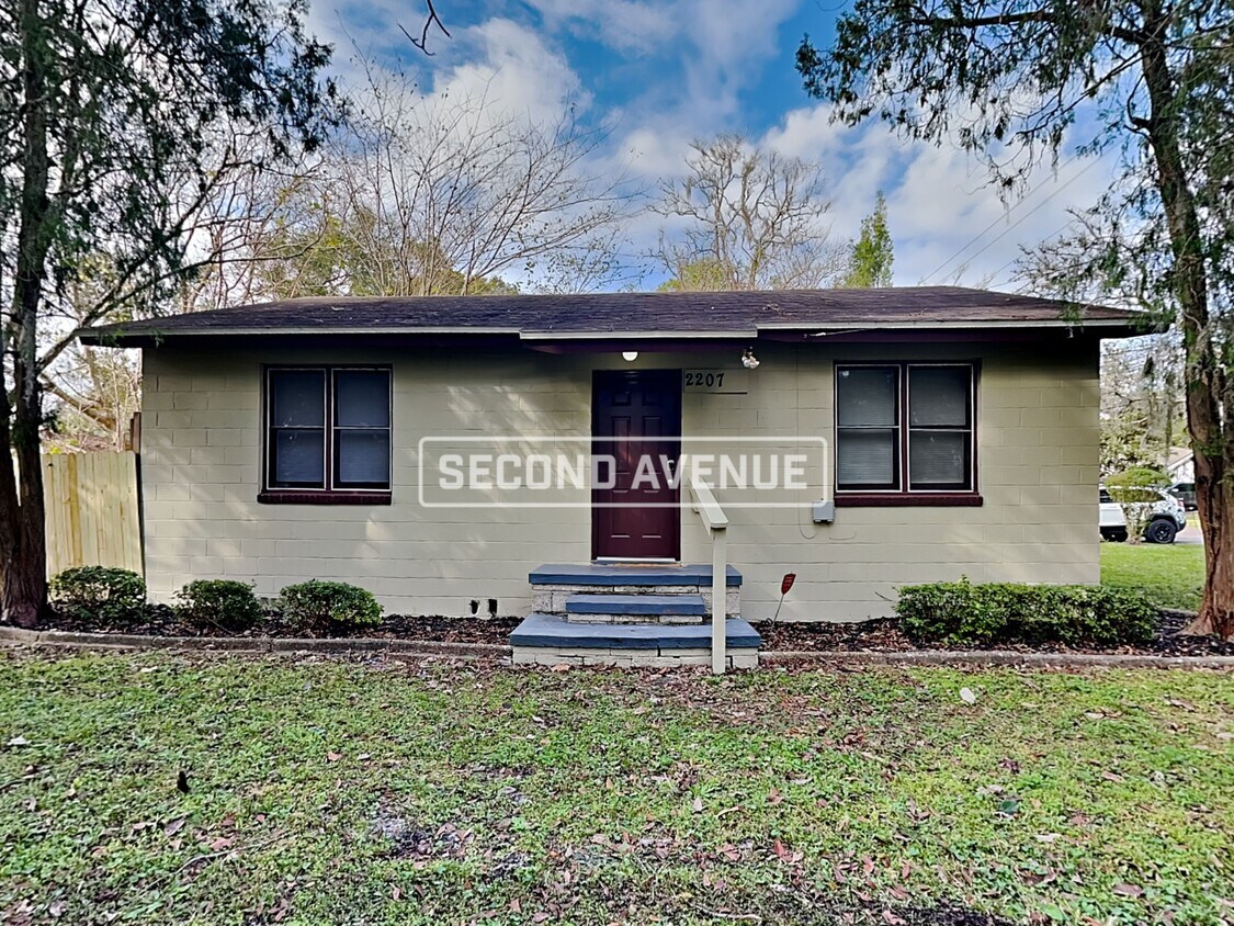 Foto principal - 2207 Grand ST