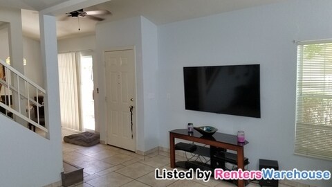 Foto del edificio - 8424 Majestic View Ave