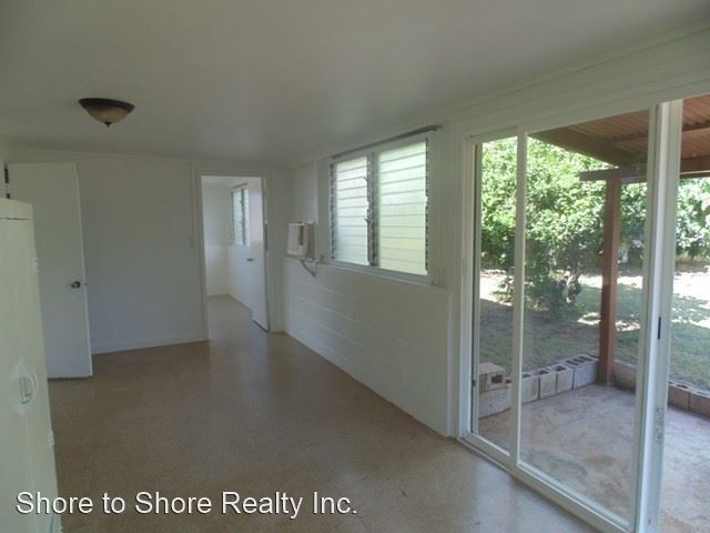 Building Photo - 3 br, 2 bath House - 326 West Niihau Street