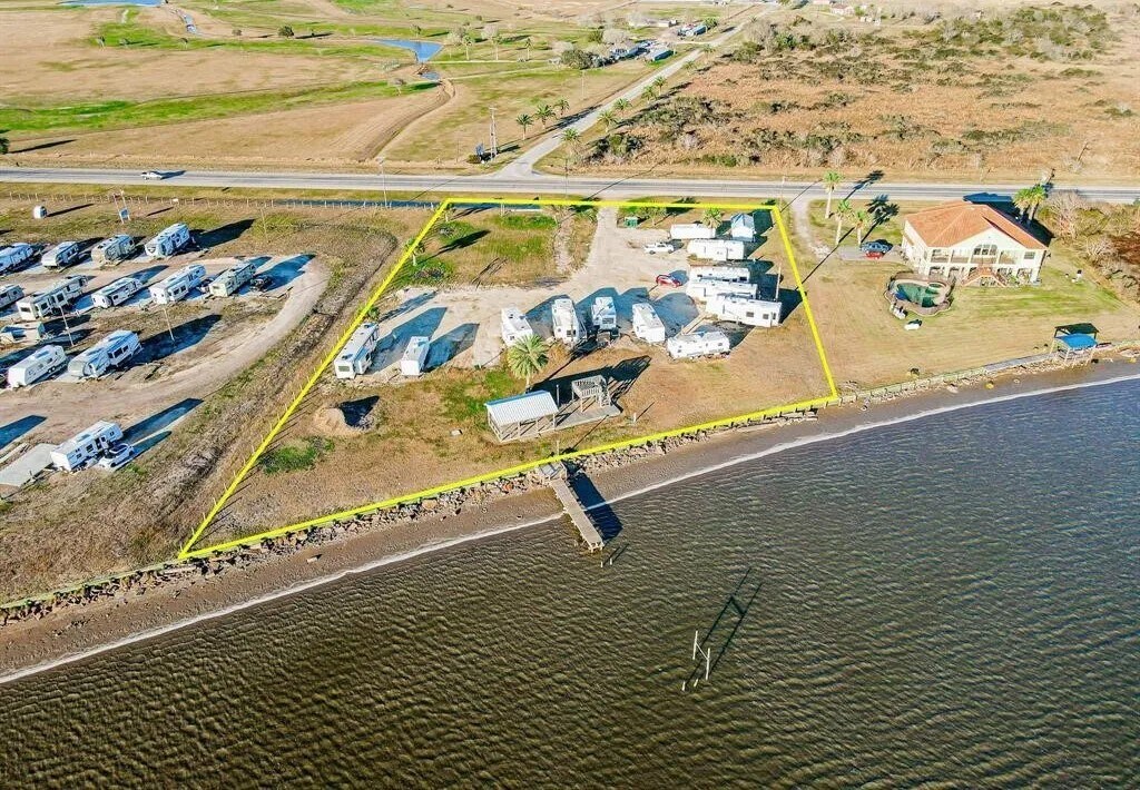 6619 TX35, Palacios, TX 77465 House Rental in Palacios, TX