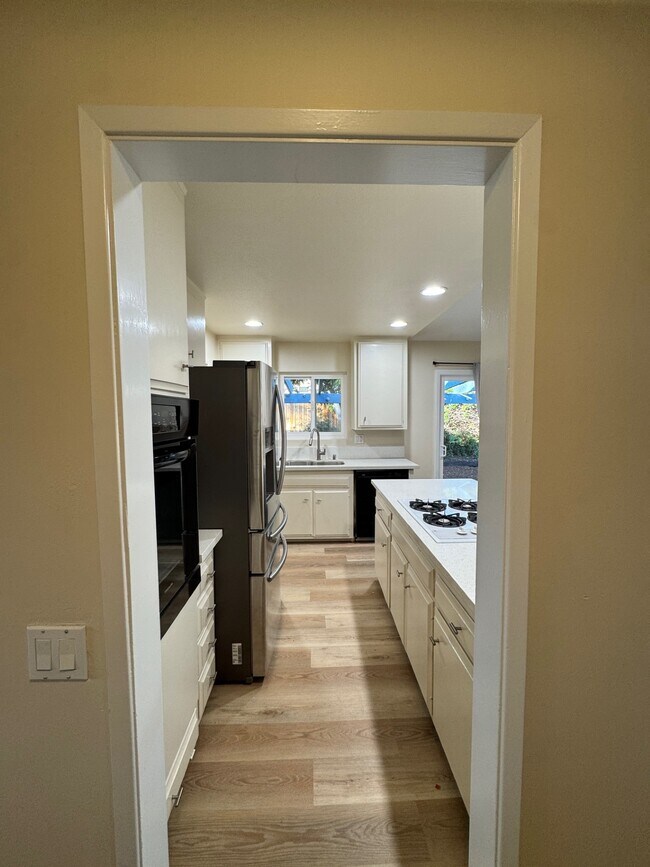 Foto del edificio - 4894 Alondra Way