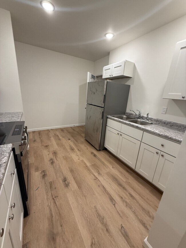 Foto del edificio - 2 Bedroom 1 Bathroom Apartment
