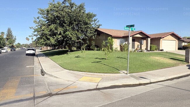 Foto del edificio - 2425 Westholme Blvd