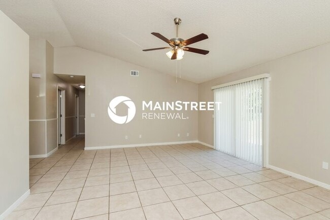 Foto del edificio - 3 Bedroom Pet-Friendly Home in PALM BAY, F...