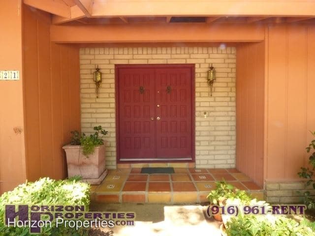 1021 Jacob Ln Carmichael Ca 95608 House For Rent In Carmichael