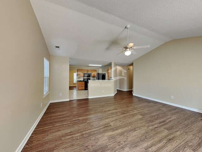 Foto del edificio - 101 Cobb Hall Ct