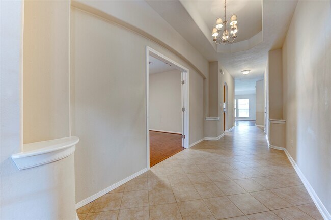 Foto del edificio - 4934 Bonny Loch Ln