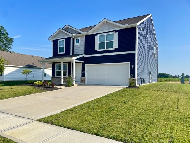 Building Photo - 8 Cider Mill Dr