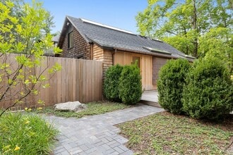 Building Photo - 387 Garfield Rd