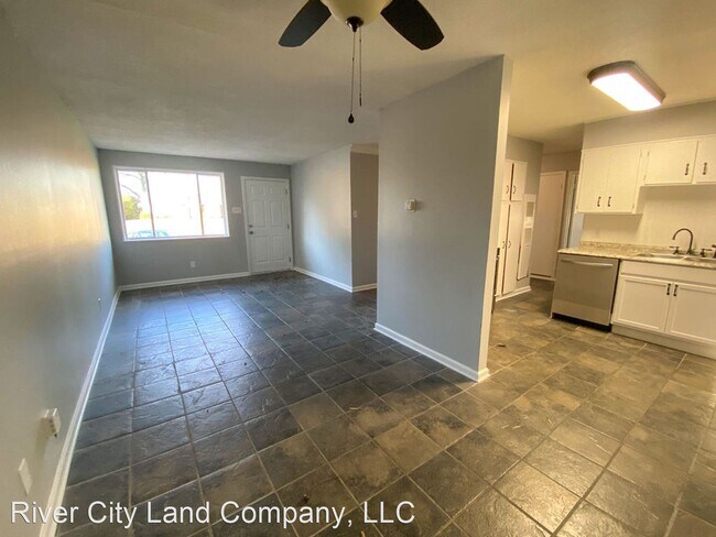 Foto del edificio - 3 br, 1 bath House - 4029 Rhodes Ave