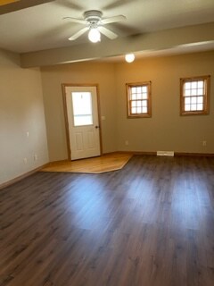 Foto del edificio - 340 W Adams St