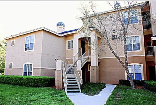 Building Photo - 1655 The Greens Way