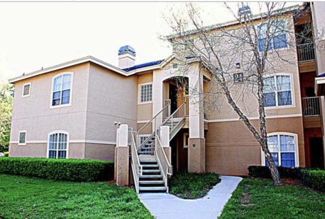 Building Photo - 1655 The Greens Way