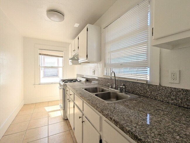 Foto del edificio - 419 N Virginia Ct