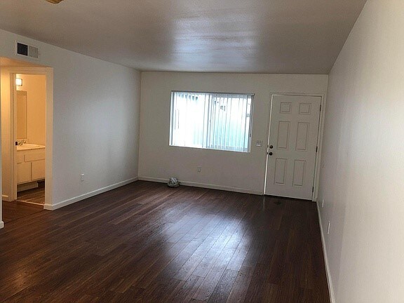 Foto del edificio - 830 N Adele St