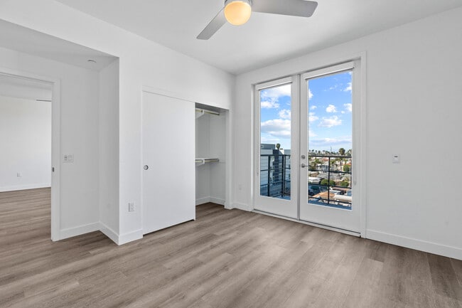 Building Photo - AMP30