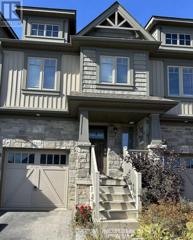 Building Photo - 120 Parkinson Crescent