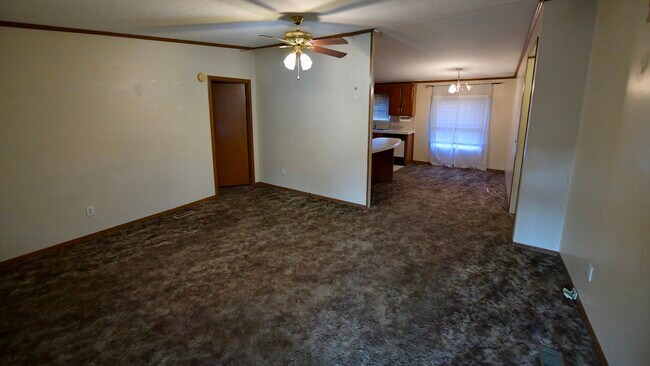 Living Room - 21 Bingham St