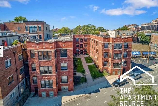Photo - 2876 N Clark St Apartment