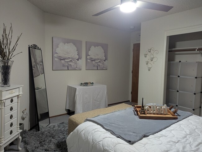 Foto del edificio - 2337 St Lawrence Ln