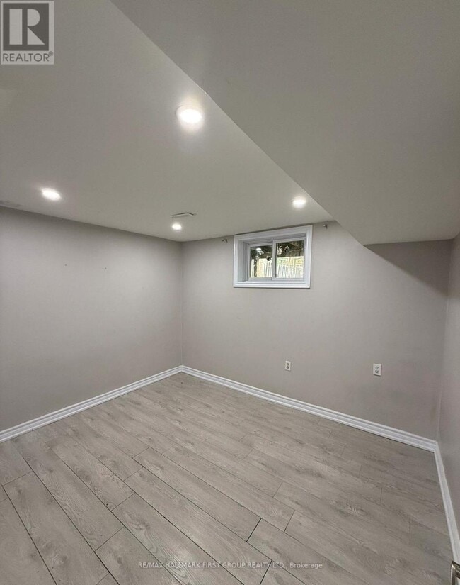 Building Photo - 1620 McBrady Crescent