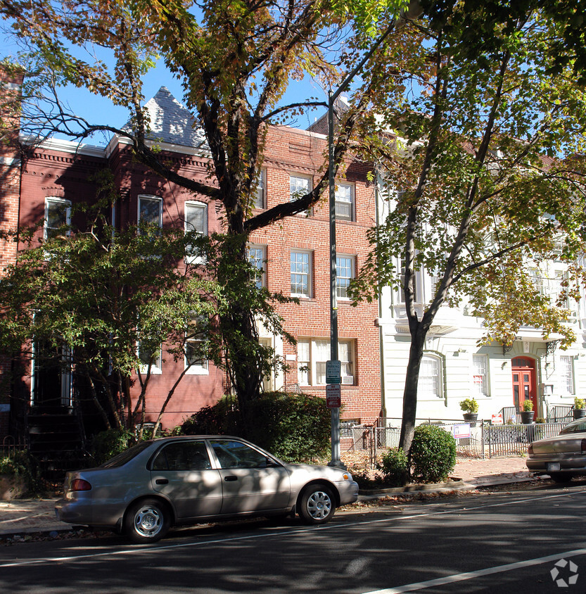 Building Photo - 1415 T St NW