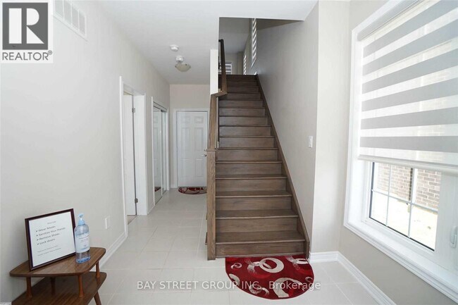 Photo du bâtiment - 3026-3026 Postridge Dr