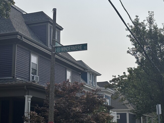 Building Photo - 73 Cushing Ave