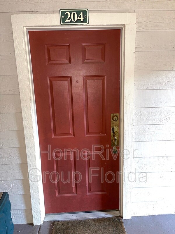 Building Photo - 8736 Key Biscayne Dr