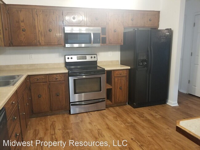 Building Photo - 3 br, 2 bath House - 18300 E 18th Terr