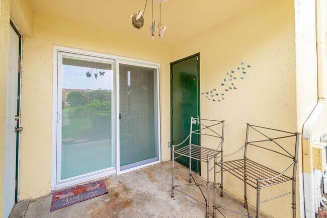 Building Photo - 6324 Costa C Dr