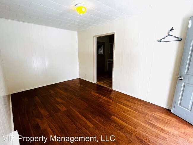 Foto del edificio - 1 br, 1 bath House - 502 School Street