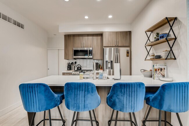 Foto del edificio - 4388 Zenobia St