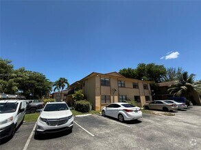 Building Photo - 2530 W 67th Pl
