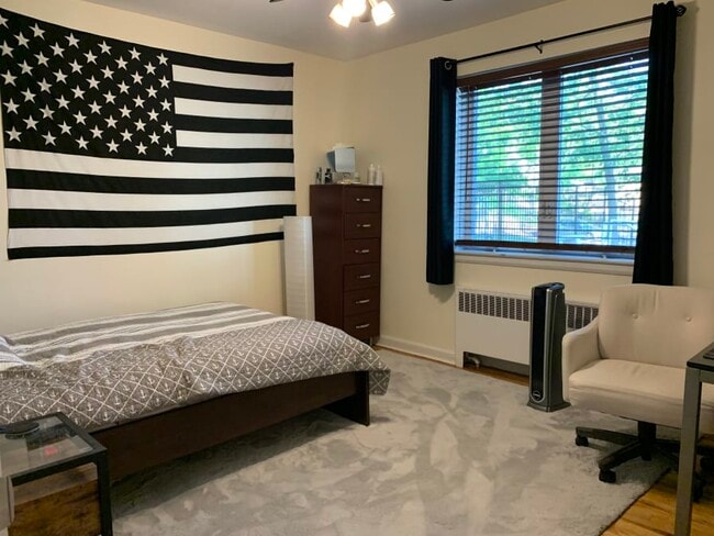 Building Photo - 293 Spring St