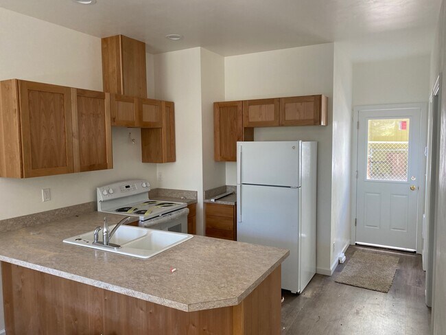 Cocina 2 - 1850 High St