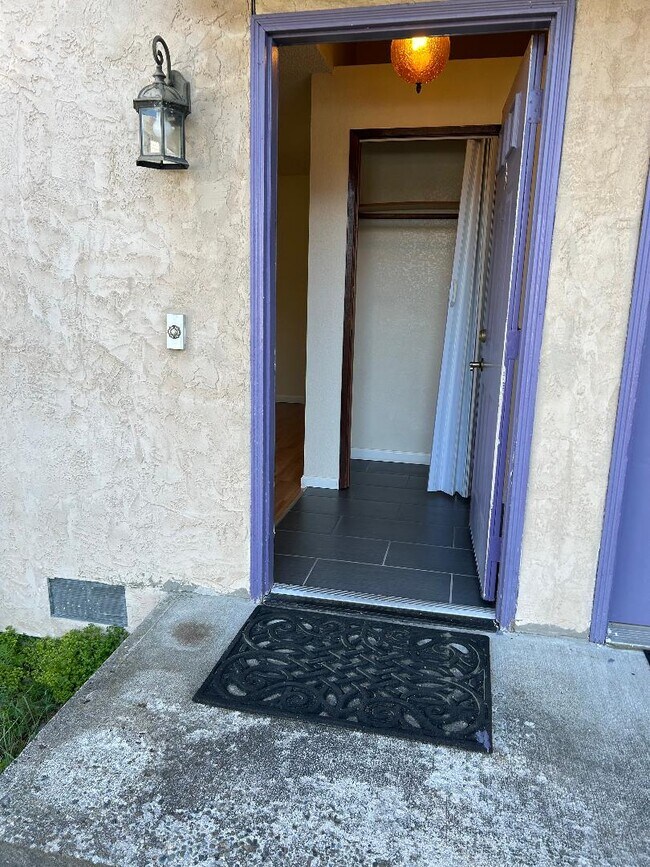 Foto del edificio - 925 N 167th St