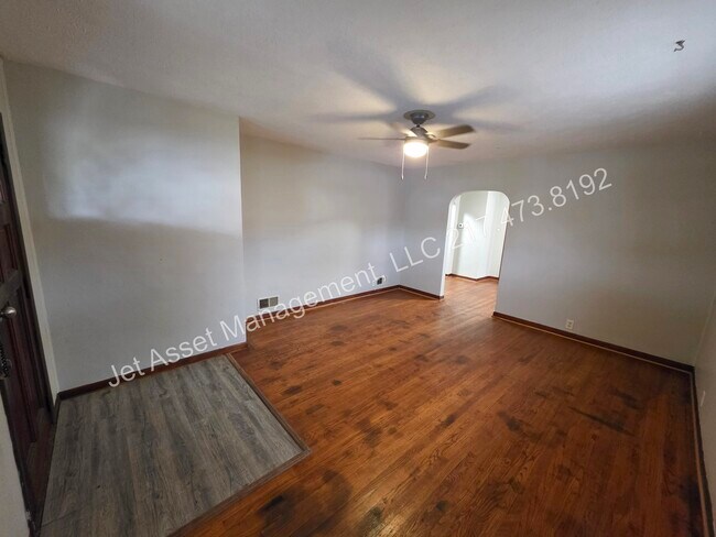 Foto del edificio - 3 bed house for RENT
