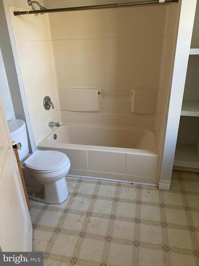 Foto del edificio - 274 Morrison Ave